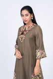 Women's ethnic kurta : Olive Green  & Off White